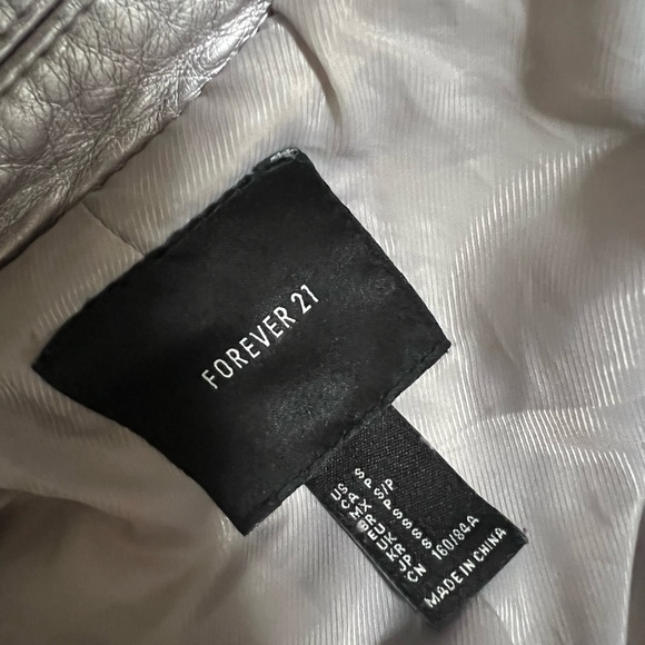 Jacket - Picture 3 of 3